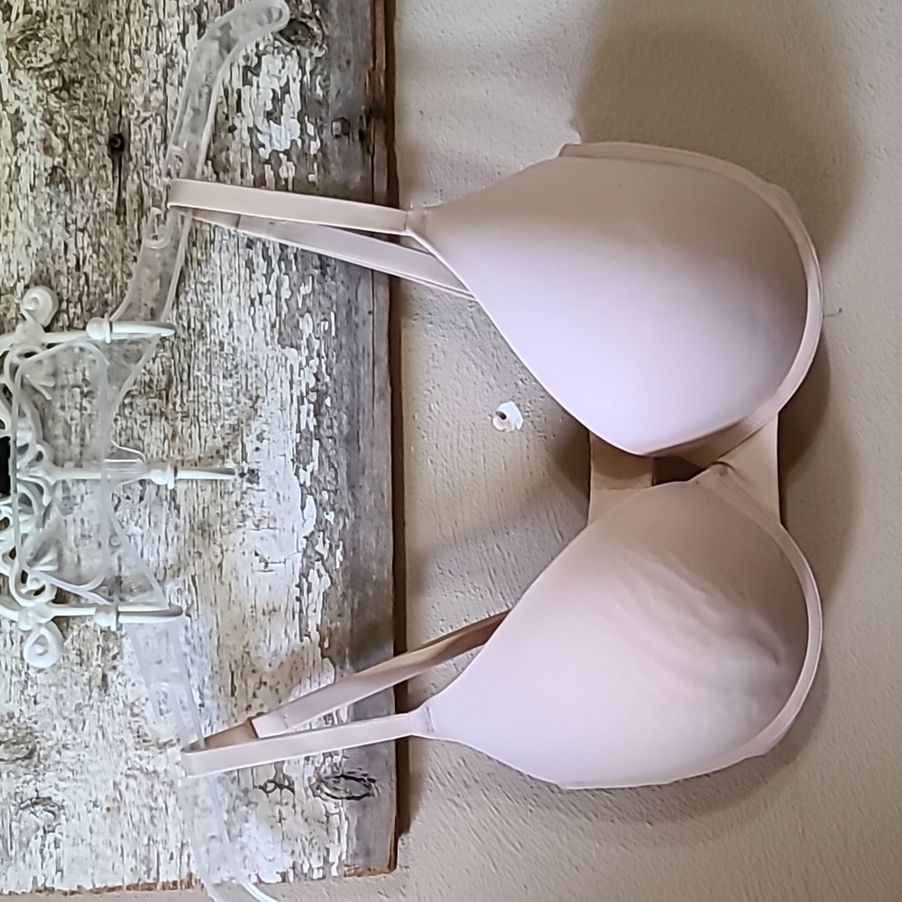 Victoria's Secret Pink Wear everywhere push up 34dd